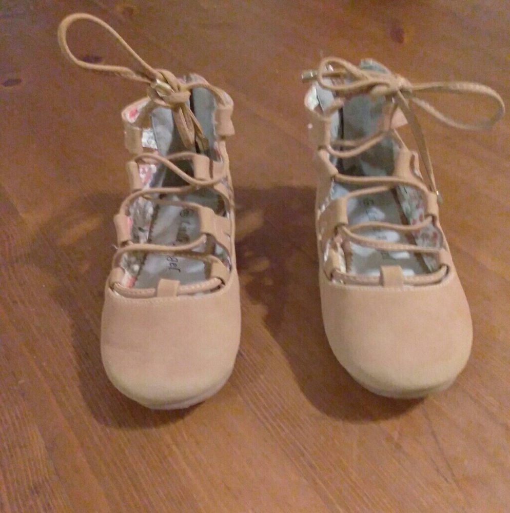 Dress shoes